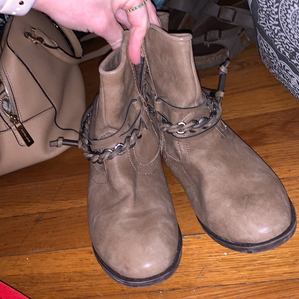 Boots - Picture 2 of 2